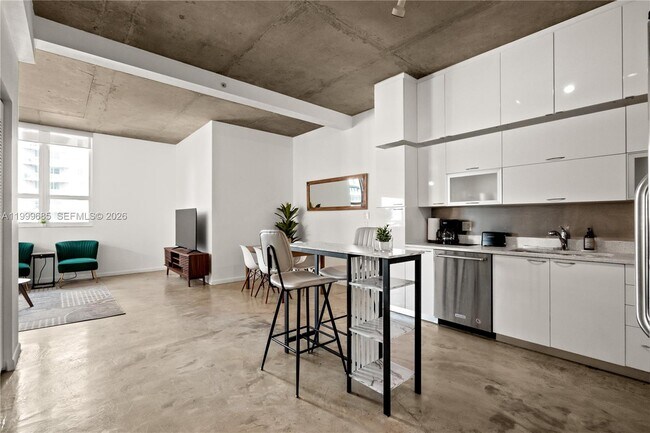 Building Photo - 234 NE 3rd St