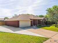 Building Photo - 3923 Oak Valley Dr