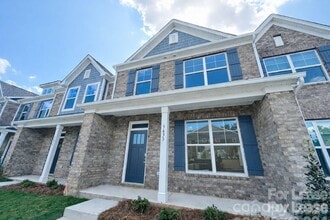 Building Photo - 5633 Stafford Rd