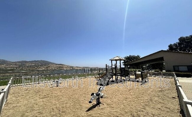 Building Photo - 10195 Bluestone Ct