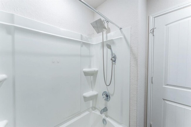 Building Photo - 317 Lily Pond Trl