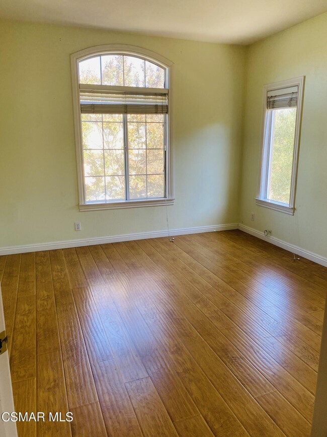 Building Photo - 1690 Tanglebush Ln