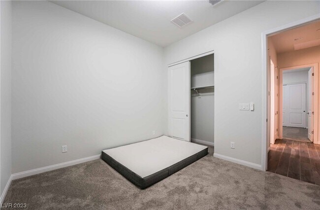 Building Photo - 533 Cadence Vista Dr