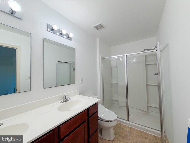 Building Photo - 18133 Scenic Creek Ln