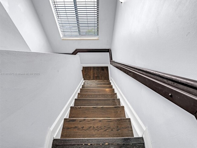 Building Photo - 2727 Treasure Cove Cir