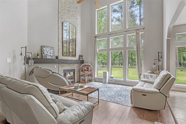 Building Photo - 29006 Reserve Bend Dr