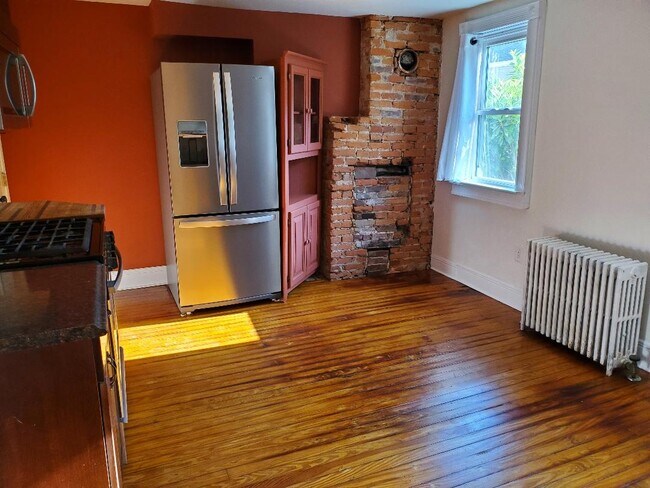 Building Photo - 163 Jackson St