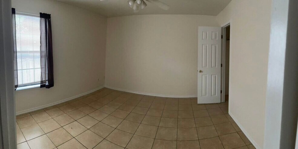 Bedroom 3 - 105 Alyssa Dr