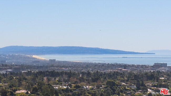 Building Photo - 1827 Westridge Rd