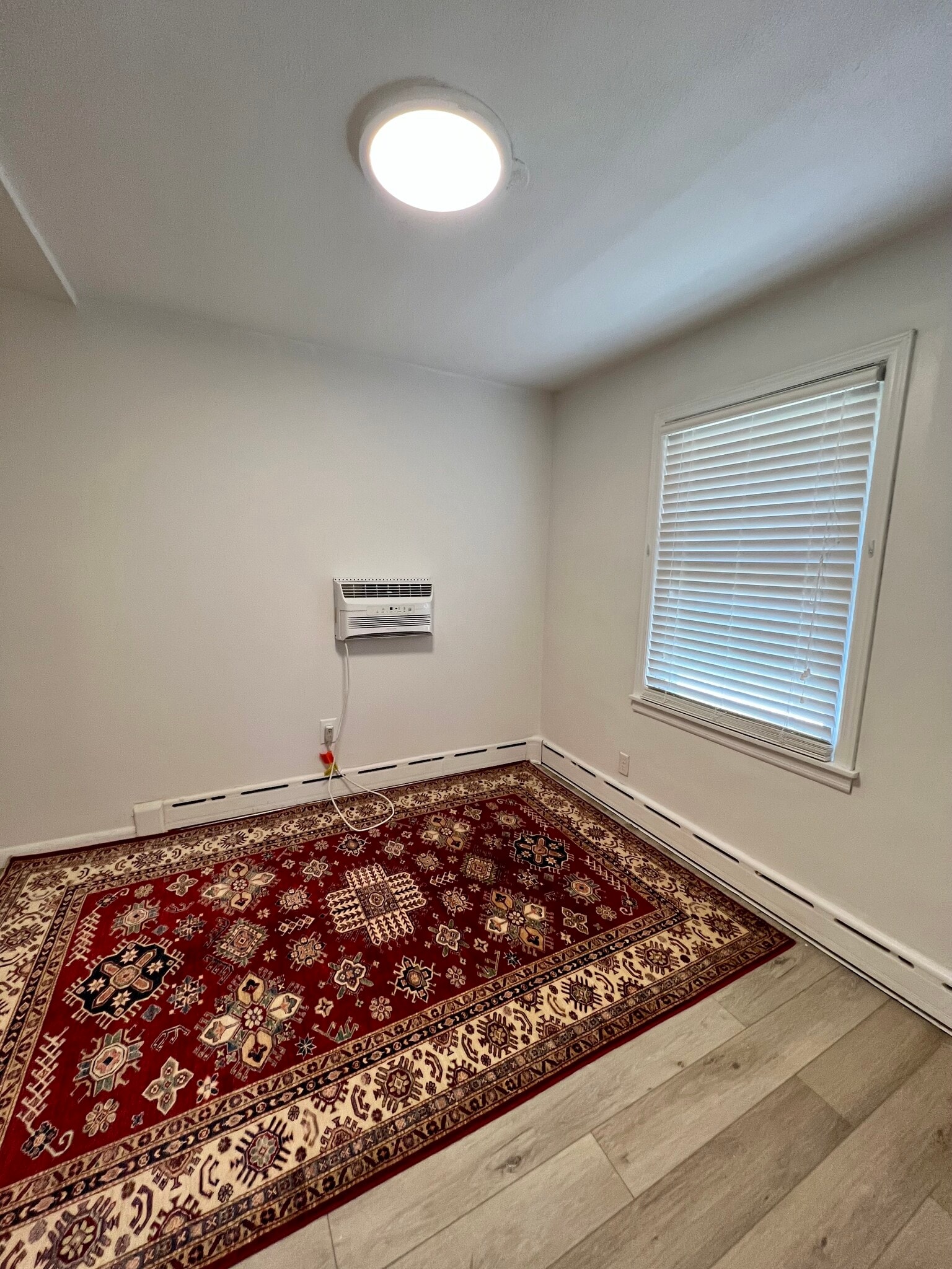 bedroom 1 - 614 N College Ave