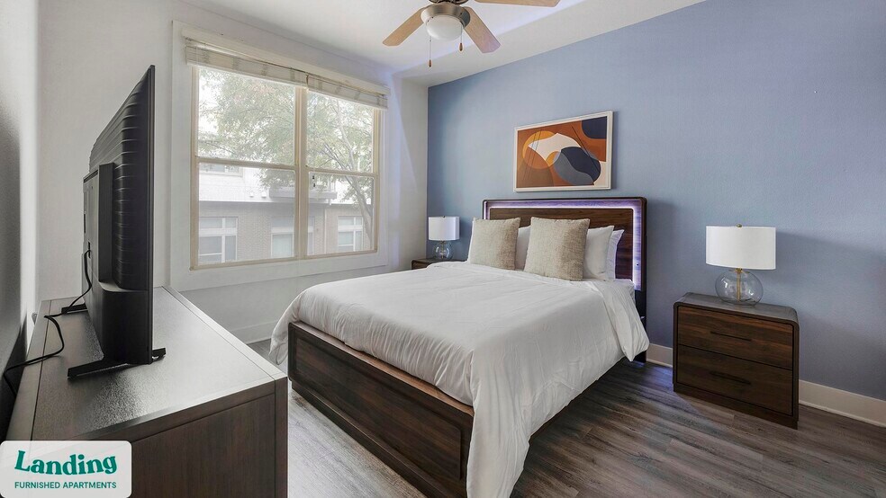 Building Photo - 810 W St Johns Ave