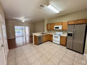 Building Photo - 1413 Retreat Cir