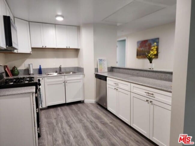 Building Photo - 767 N Avenue 50