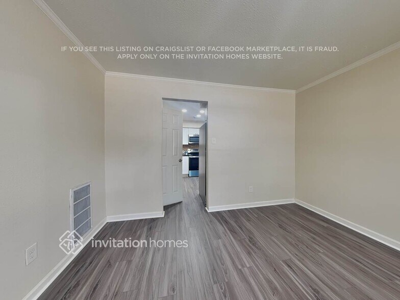 Building Photo - 11639 Idlebrook Dr