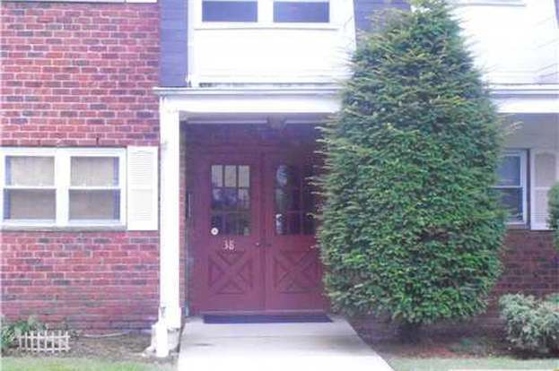 Primary Photo - 38 Woodedge Ave