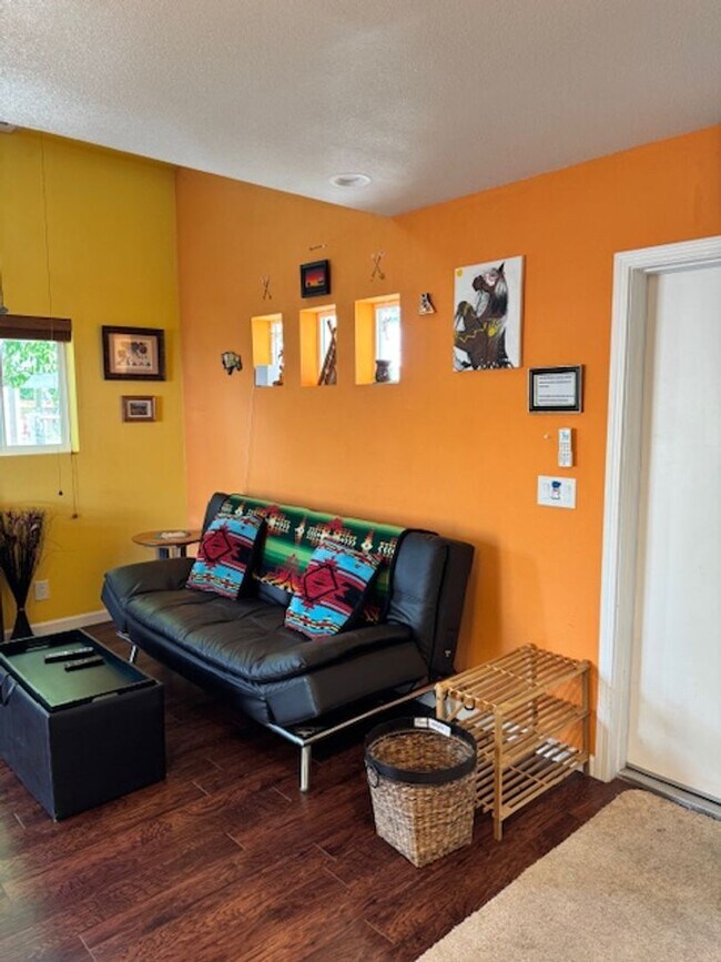 Building Photo - SHAS2352