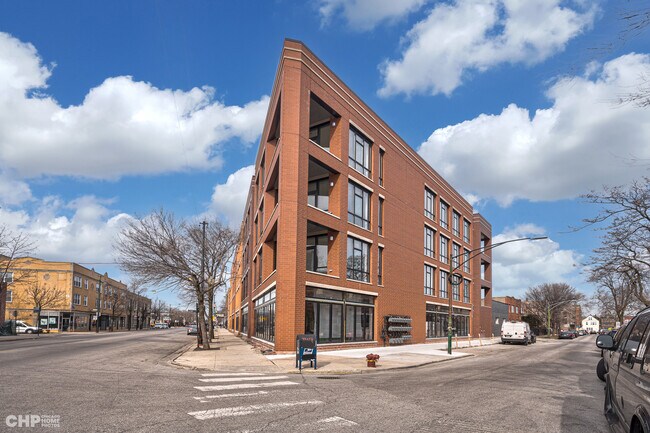 Primary Photo - 3101 N Milwaukee Ave
