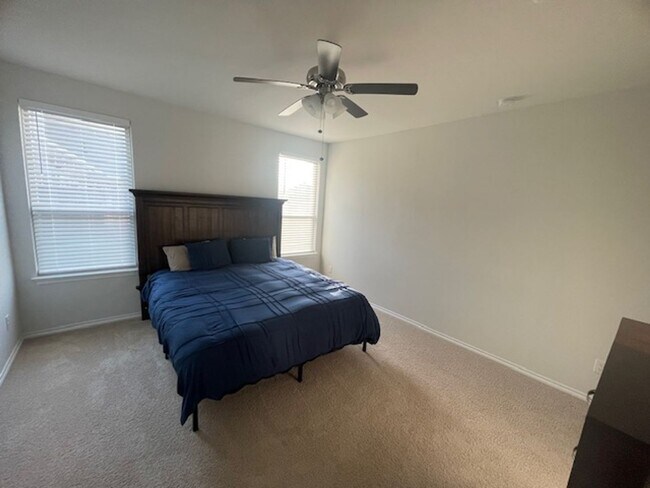 Building Photo - Charming 3-Bed, 2.5-Bath Home for Lease in...
