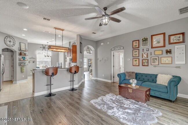 Building Photo - 13853 Malachi Ct