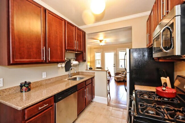 Building Photo - 2101 Kirkwood Ave