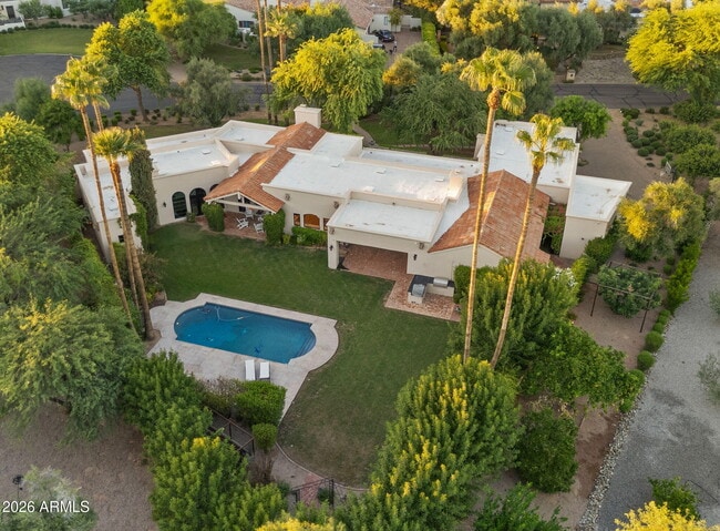 Building Photo - 8501 N Golf Dr