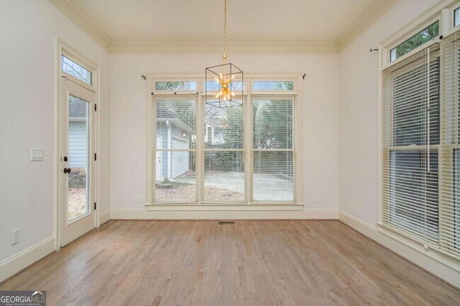 Building Photo - 208 Clarion Ave