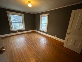 Building Photo - 78 Tacoma St