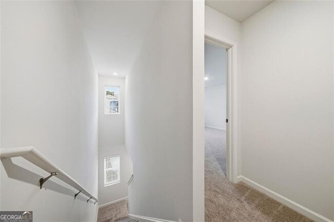 Building Photo - 5961 Skylar Dr