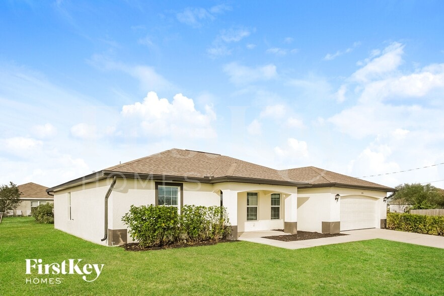 Building Photo - 1305 NW 11th Terrace