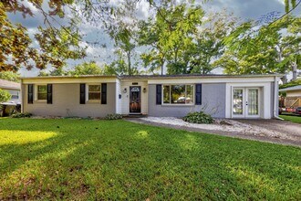 Building Photo - 3-Bedroom Ranch Home