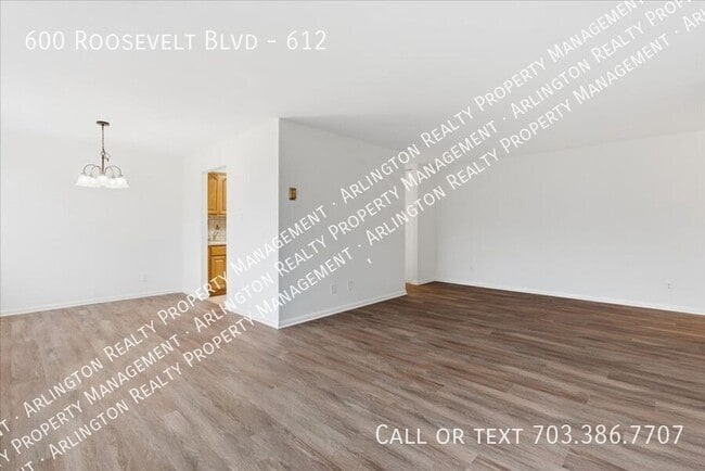 Building Photo - 600 Roosevelt Blvd