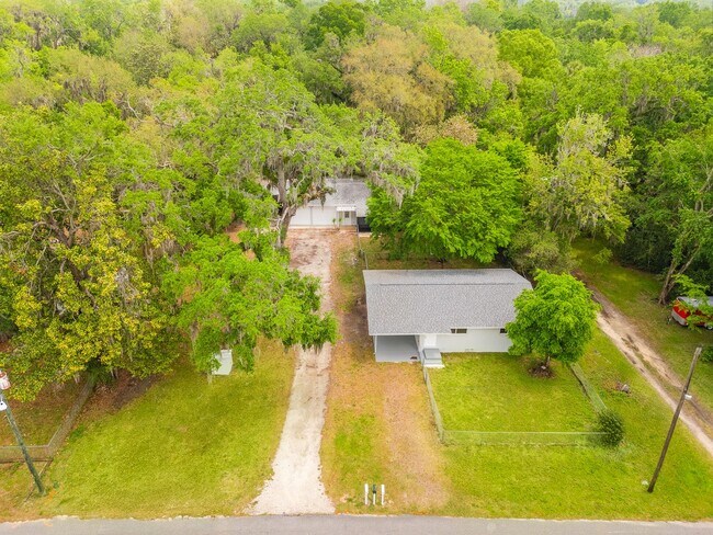 Building Photo - Stunning Remodeled 3-Bedroom Home in Prime Ormond Location