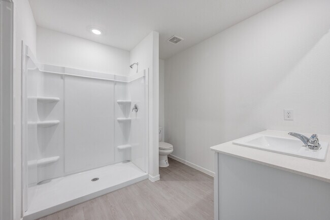 Building Photo - 1301 Salton Ln