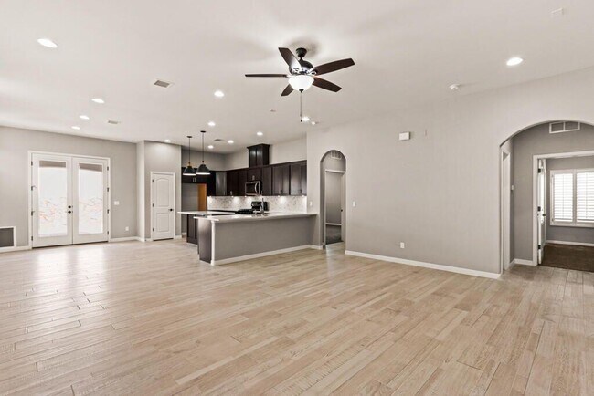 Building Photo - 13591 Hazlewood St