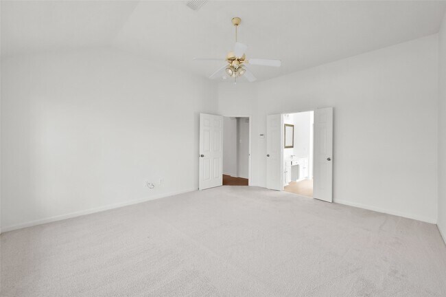Building Photo - 28807 Hidden Cove Dr
