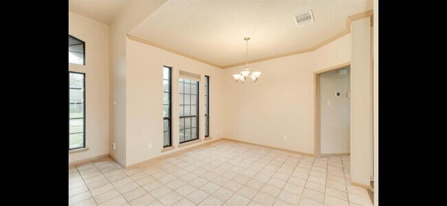 Building Photo - 112 Portulaca St