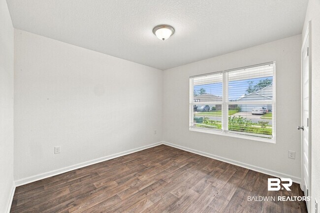 Building Photo - 14615 Dayton Cir