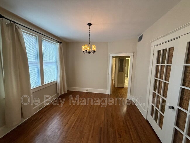 Building Photo - 7 S Monterey St