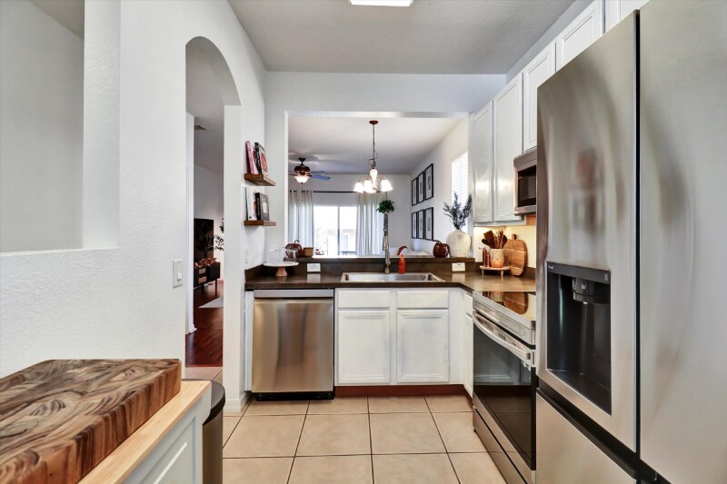 Building Photo - 2761 Retreat View Cir