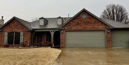 Building Photo - 7519 N 133rd E Ave