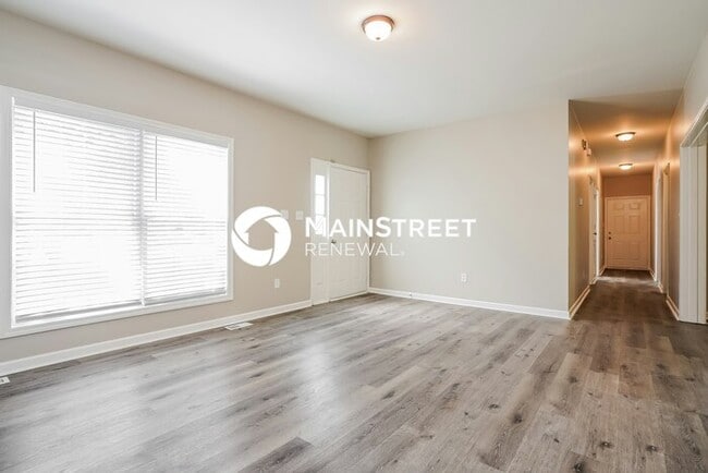 Building Photo - 4 Bedroom Pet-Friendly Home in Durham, NC with Main Street Renewal