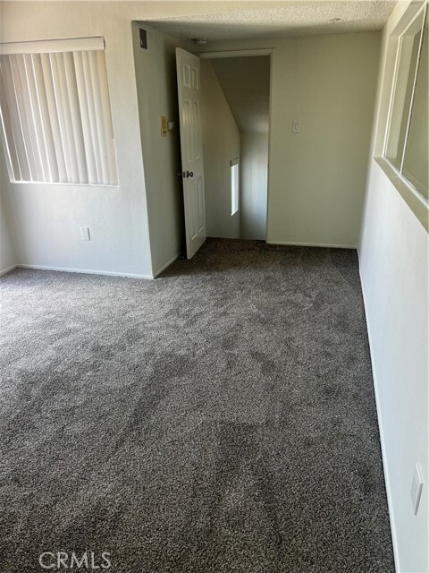 Building Photo - 5131 Dunbar Dr
