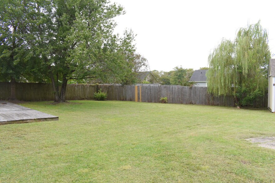 Building Photo - 7105 Centallion Ct