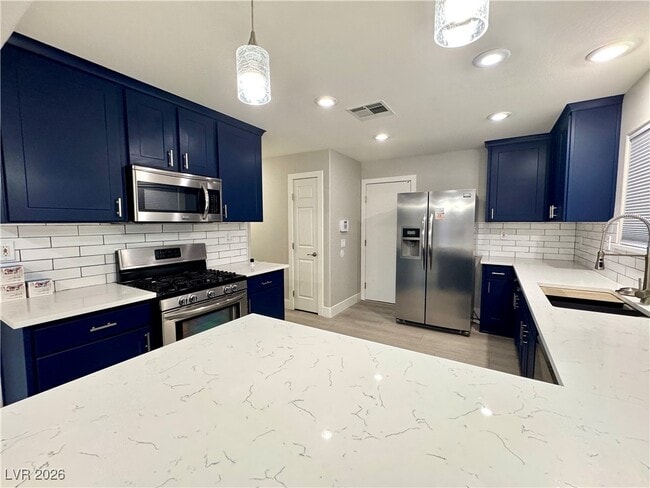 Building Photo - 11612 W Aruba Beach Ave