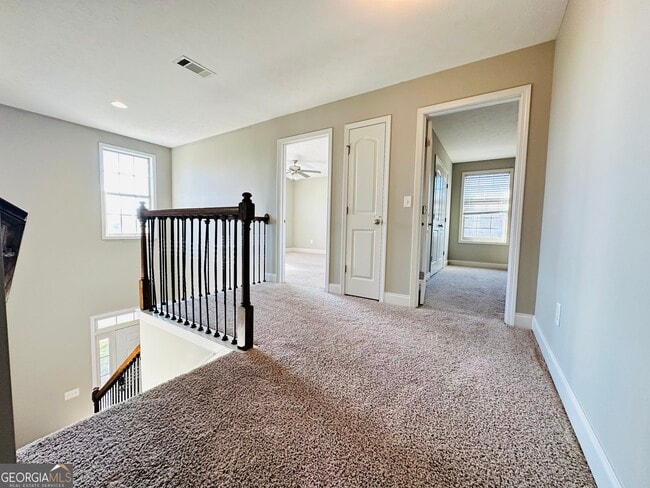 Building Photo - 1255 Woodville Ct