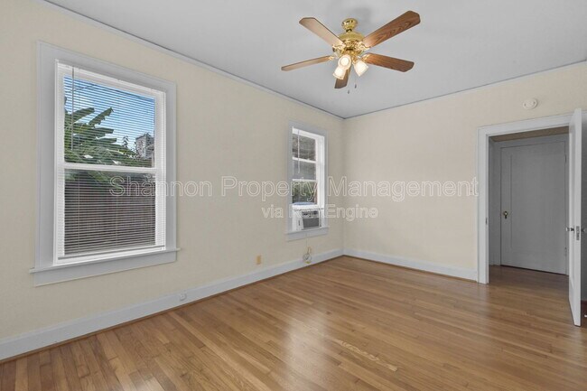 Building Photo - 436 Westmoreland St
