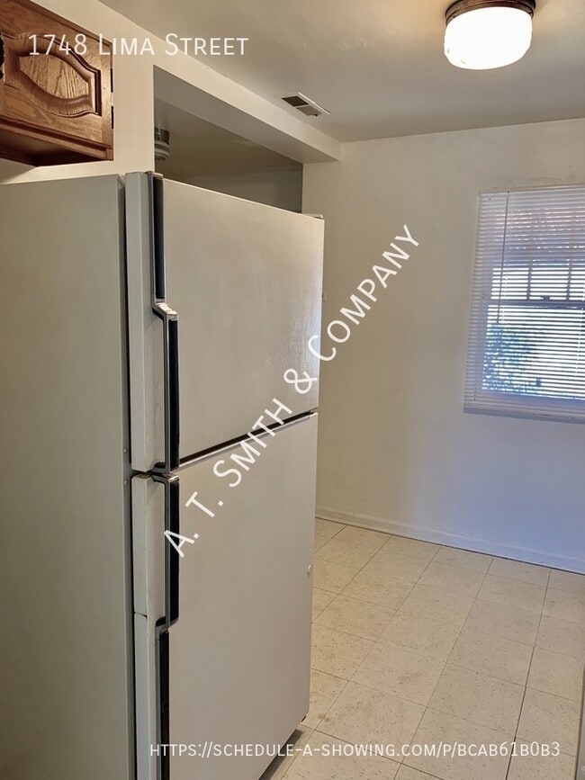 Building Photo - 1748 Lima St