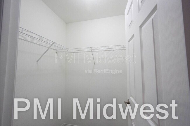 Building Photo - 18058 Cristin Way