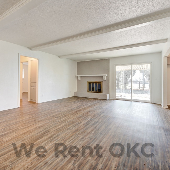 Building Photo - 1332 SW 77th Pl