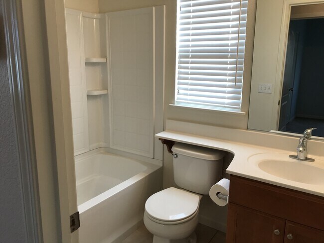 Building Photo - Two story in desirable north Turlock!